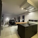 Moderne Penthouse Mit Einzigartigem Balkon Weißenburg in Bayern