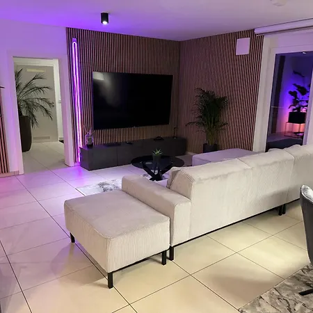 Moderne Penthouse Mit Einzigartigem Balkon Apartmán