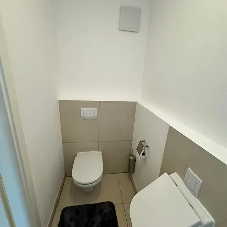 Moderne Penthouse Mit Einzigartigem Balkon Apartmán