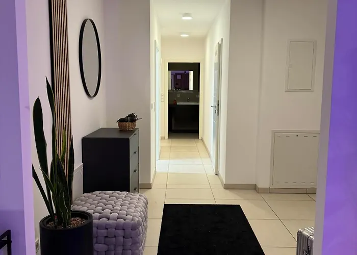 Moderne Penthouse Mit Einzigartigem Balkon Weißenburg in Bayern